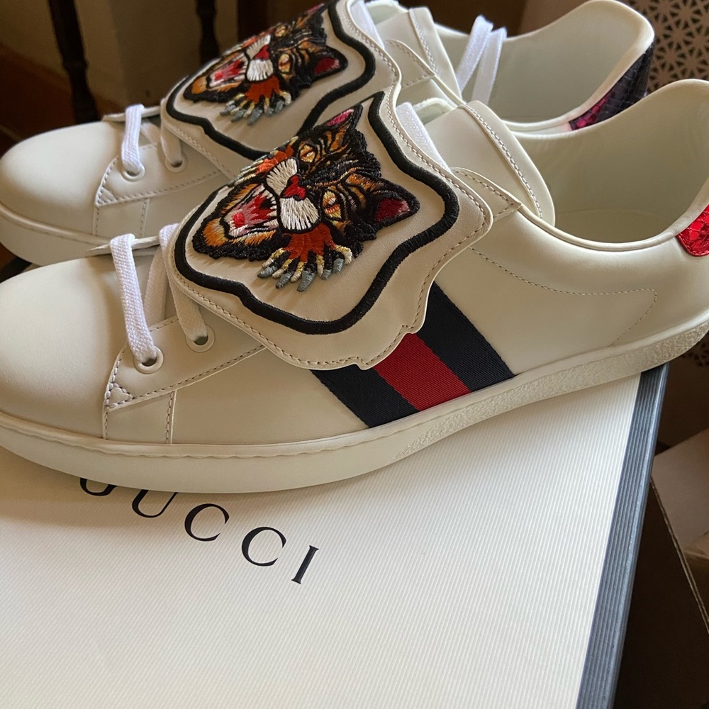 Men’s Ace Sneaker with Detachable Patch